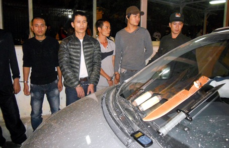 Từ Ninh Bình vác dao lên Hà Nội… thăm chị - 1