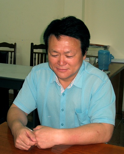 Giám đốc Hàn Quốc “ôm” 300.000 USD trốn sang Việt Nam - 1