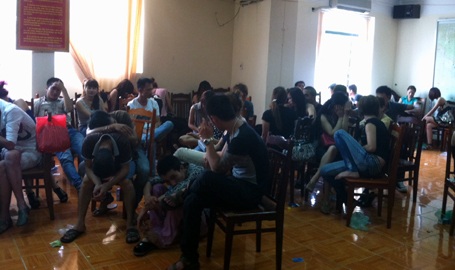 Hà Nội: Đột kích vũ trường trong khách sạn Sheraton - 1 Hà Nội: Đột kích vũ trường trong khách sạn Sheraton - 1