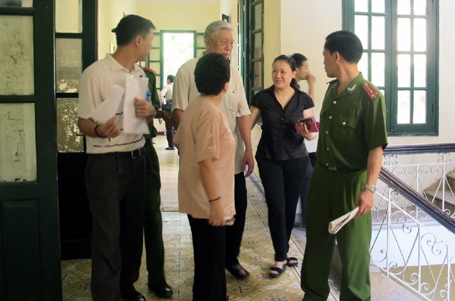 Ba lần hoãn xét xử “đại gia xứ Nghệ” - 1