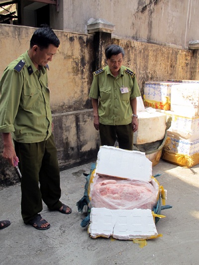 Cả tấn nầm “bẩn” suýt được tuồn vào Nam - 1 Cả tấn nầm “bẩn” suýt được tuồn vào Nam - 1