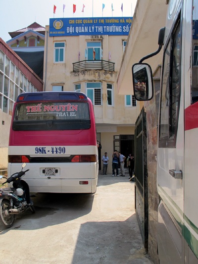 Cả tấn nầm “bẩn” suýt được tuồn vào Nam - 2 Cả tấn nầm “bẩn” suýt được tuồn vào Nam - 2