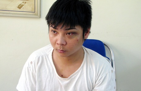 Say rượu, nam thanh niên đập phá, gây náo loạn giữa đêm - 1