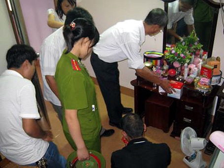 Trùm nợ Nguyễn Thị Cúc đã ra đầu thú - 1 Trùm nợ Nguyễn Thị Cúc đã ra đầu thú - 1