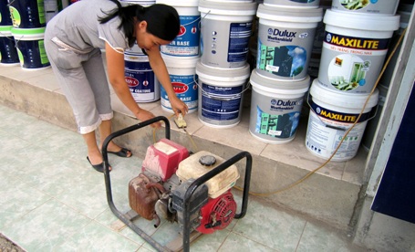 Hàng trăm hộ dân bị “cấm điện” giữa thủ đô - 2 Hàng trăm hộ dân bị “cấm điện” giữa thủ đô - 2