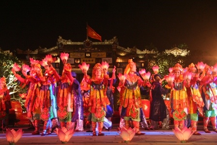 Tưng bừng đêm hội “Hạ Long thần tiên” - 10 Tưng bừng đêm hội “Hạ Long thần tiên” - 10