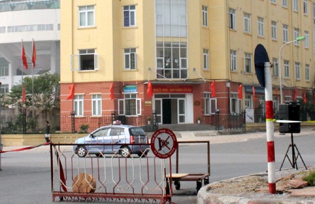 Hà Nội: Diễn tập chống khủng bố tấn công trụ sở ủy ban - 1