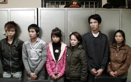 Thiếu nữ lừa cả bạn học bán sang biên giới làm gái mại dâm - 1