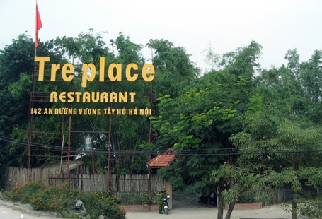 Nữ chủ quán lột trần nam nhân viên cũ, “dằn mặt” bằng gậy đánh golf - 1 Nữ chủ quán lột trần nam nhân viên cũ, “dằn mặt” bằng gậy đánh golf - 1