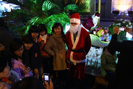 Ngập tràn không khí Giáng sinh khắp cả nước - 3