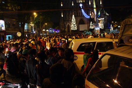 Ngập tràn không khí Giáng sinh khắp cả nước - 5