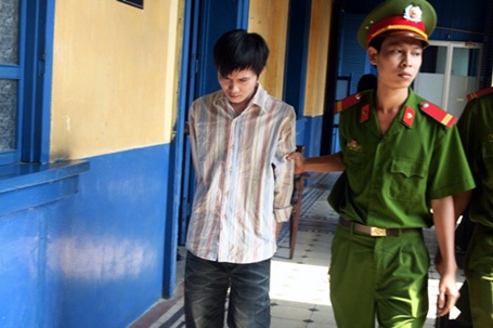 Đang “sống thử” bị bỏ rơi, giết chết người tình - 1