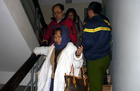 Hà Nội: Náo loạn cháy chung cư 21 tầng - 3 Hà Nội: Náo loạn cháy chung cư 21 tầng - 3