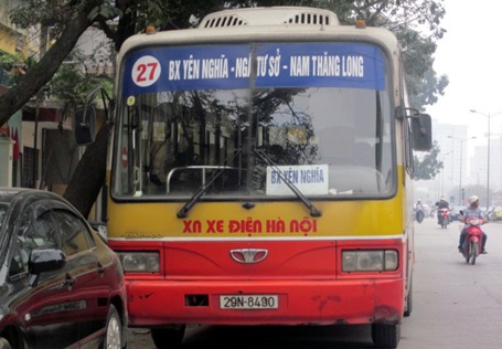 Hành khách bị đánh “bầm dập” vì ý kiến với tài xế xe buýt - 2 Hành khách bị đánh “bầm dập” vì ý kiến với tài xế xe buýt