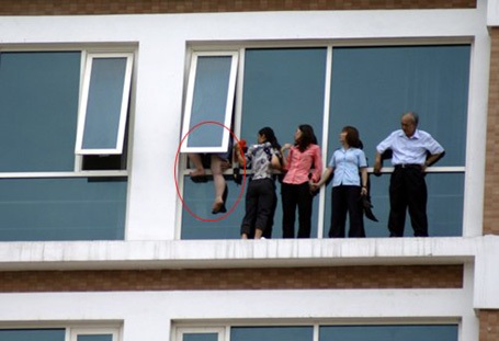 Bà bầu kể chuyện thoát thân trong đám cháy