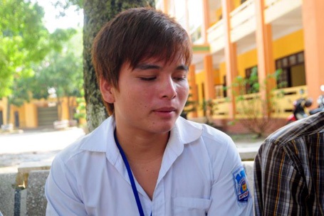 Em Dân, người đã vớt xác 5 nữ sinh lên bờ.