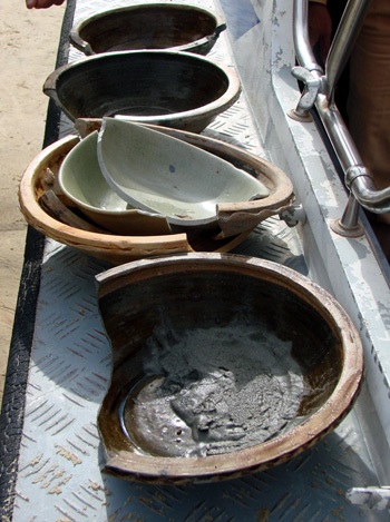 Tàu chở cổ vật bị đắm do cháy nổ - 2 Những cổ vật được tìm thấy trong con tàu bị đắm.