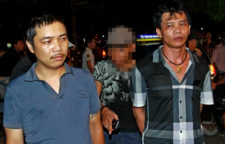 2 đối tượng Xuân (phải) và Nhật.