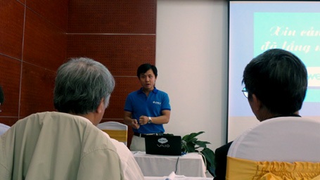 Nhóm tác giả sản phẩm Bizweb thực hiện phần bảo vệ của mình.