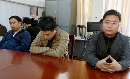 Thông đồng với nhân viên khách sạn rút tiền đặt phòng “ảo” - 1 Từ phải sang: Nguyễn Hoàng Anh, Mai Quốc Việt, Nguyễn Hải Hà.