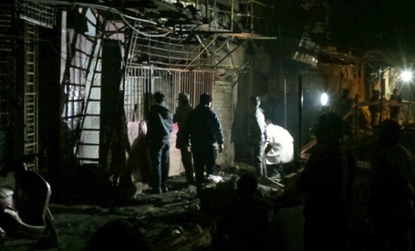 Lực lượng chức năng tổ chức khám nghiệm hiện trường, khám nghiệm tử thi.