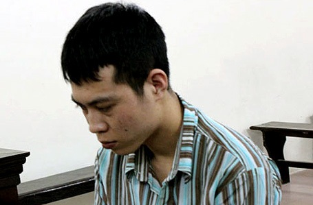 Sát hại người yêu cũ rồi tự tử bất thành vì… sợ chết - 1 Đỗ Văn Nam tại phiên tòa xét xử.