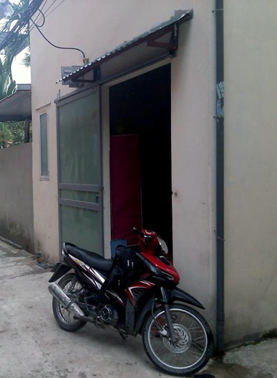 Hà Nội: Trộm táo tợn đột nhập phòng ngủ của 2 thiếu nữ - 1 Căn nhà nơi xảy ra vụ việc.