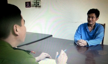 Đối tượng Lê Xuân Bình tại cơ quan công an.