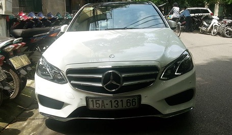 Chiếc ô tô do Sơn điều khiển.