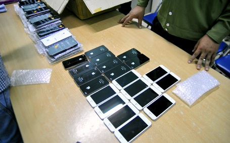 Số điện thoại phát hiện trên xe khách.