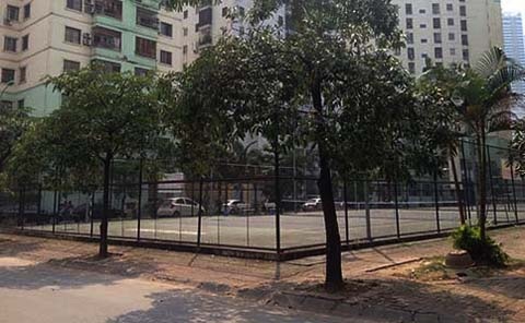Bùng phát nạn “xẻ thịt” đất vàng dự án lấy tiền đút túi ở Hà Nội - 5 Chiếm dụng gần 3000m2 đất để biến thành sân tenis kinh doanh thu lợi bất chính
