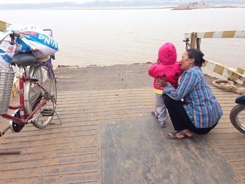 Bến đò Vân Phúc vẫn hoạt động bất chấp sai quy định đảm bảo an toàn