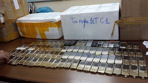 Số điện thoại buôn lậu bị thu giữ