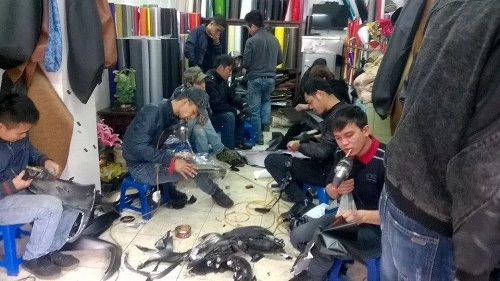 Gần Tết, thợ tân trang xe SH "hốt" bạc không ngớt tay - 7 Gần Tết, thợ tân trang xe SH hốt bạc không ngớt tay
