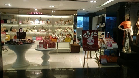 Cận cảnh ế ẩm tại trung tâm mua sắm Parkson thứ 2 tại Hà Nội - 4 Cận cảnh ế ẩm tại trung tâm mua sắm Parkson thứ 2 tại Hà Nội