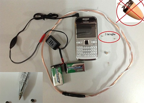 Lật tẩy “công nghệ quay cóp” trong vụ đọc lời giải vào phòng thi - 2 Một bộ thiết bị thu phát để gian lận thi cử bán ngoài thị trường