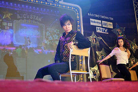 “Vợ chồng A Phủ” đăng quang tài năng trường Báo - 6 “Vợ chồng A Phủ” đăng quang tài năng trường Báo - 6