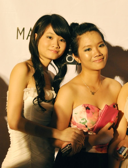 Bạn trẻ trường Ams "lột xác" thành kiều nữ lễ ra trường - 16