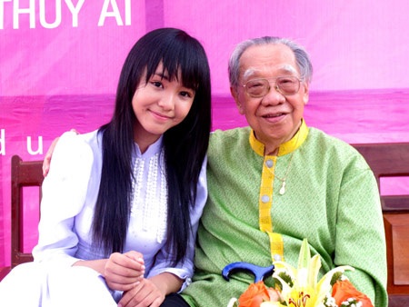 Bảo Trân: “Trường học không phải là nơi để khoe hình thể” - 1 Bảo Trân: “Trường học không phải là nơi để khoe hình thể” - 1