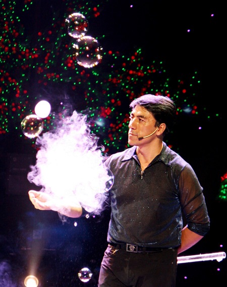 Câu chuyện thần tiên “phù thủy” Fan Yang dành các bé - 9