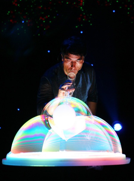 Câu chuyện thần tiên “phù thủy” Fan Yang dành các bé - 2