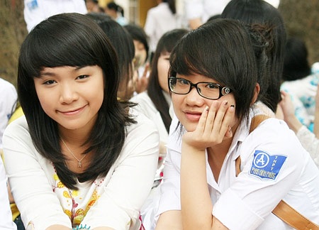 Nữ sinh Phan Đình Phùng duyên dáng với tà áo dài - 13