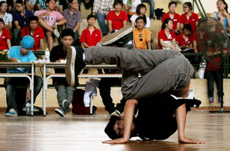 Không khí hiphop nóng bừng với Sneakshow - 10