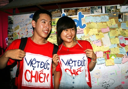Nữ sinh Việt Đức rạng rỡ đêm tiệc chia tay - 14 Nữ sinh Việt Đức rạng rỡ đêm tiệc chia tay - 14