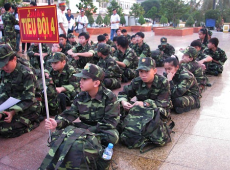 Náo nức lên đường học làm…bộ đội - 1