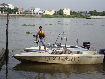 Phiêu cùng lướt ván trên sông Sài Gòn - 3 Phiêu cùng lướt ván trên sông Sài Gòn - 3