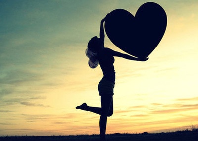 Giật mình khi thiếu nữ biến thành “fan cuồng” - 1