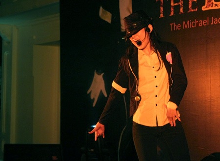 Gặp cô nữ sinh đam mê vũ điệu Michael Jackson - 3