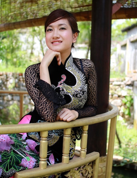 Rạng ngời nét đẹp nữ sinh ĐH Công nghiệp HN - 5 Rạng ngời nét đẹp nữ sinh ĐH Công nghiệp HN - 5