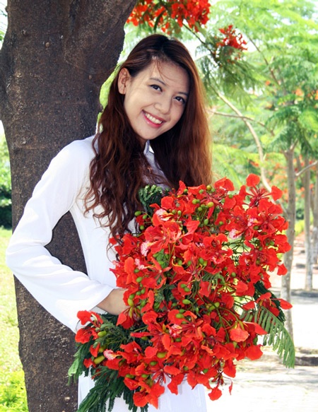 Rạng ngời nét đẹp nữ sinh ĐH Công nghiệp HN - 13 Rạng ngời nét đẹp nữ sinh ĐH Công nghiệp HN - 13